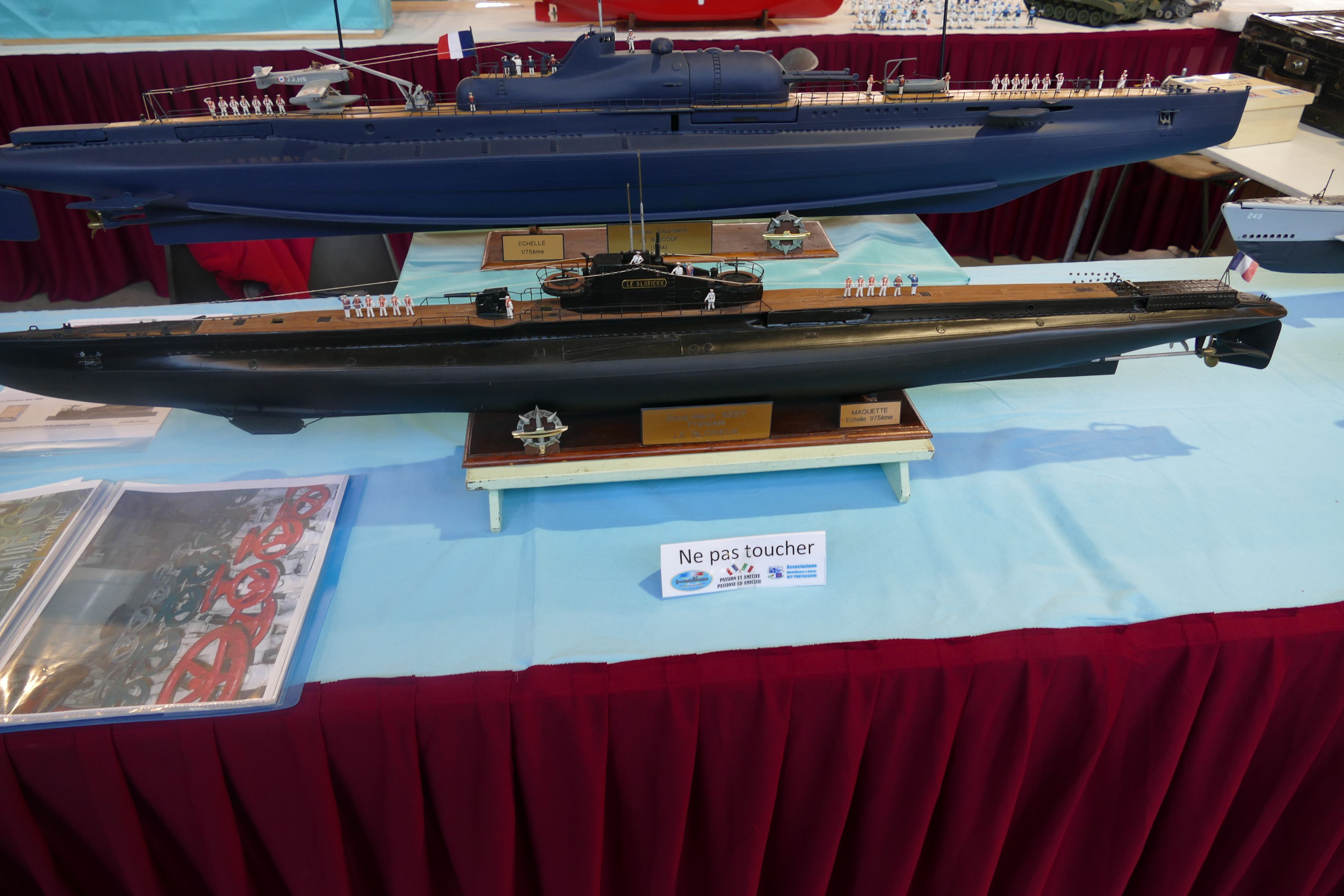 Sous Marin Le Glorieux Q 168 Maquette Nimes 2019 Maquetland Le 
